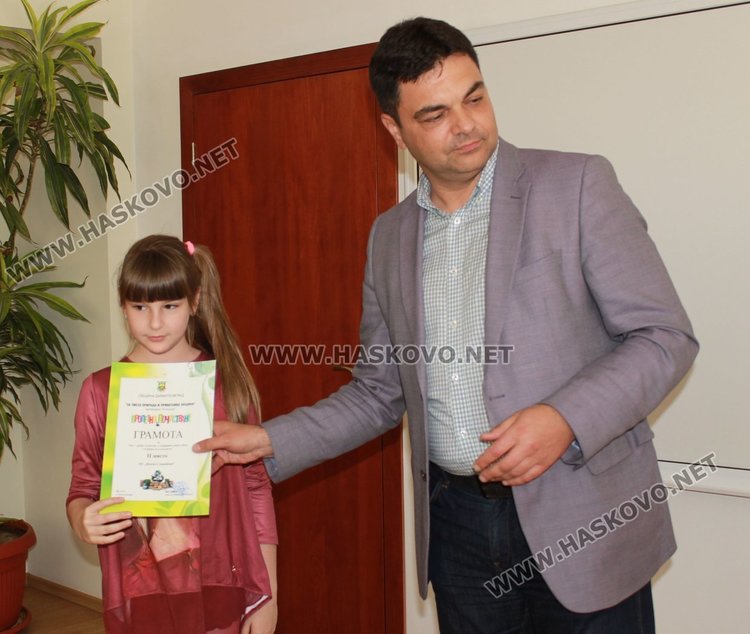 Връчиха наградите на победителите в пролетното почистване на Димитровград