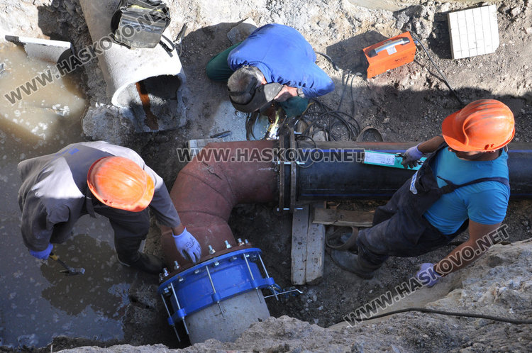 Магистралният водопровод в Орфей преместен заради строеж на шивашки цех