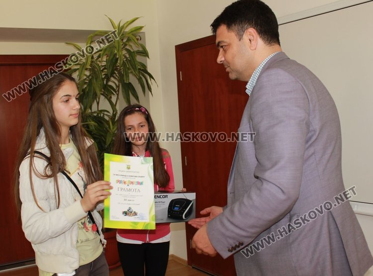 Връчиха наградите на победителите в пролетното почистване на Димитровград