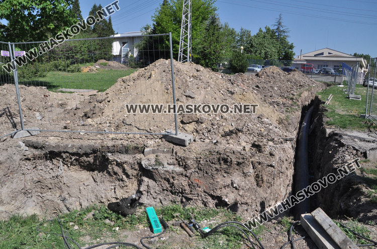 Безводието в половин Хасково продължава втори ден (обновена)