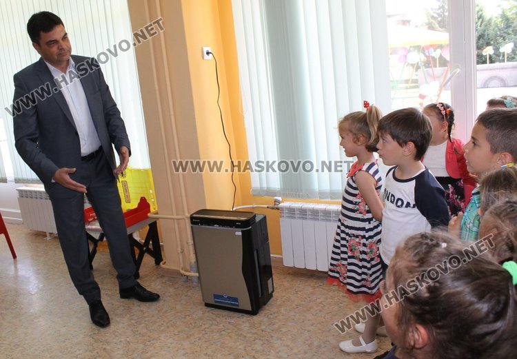 Оборудваха димитровградските градини с модерни въздухопречистватели