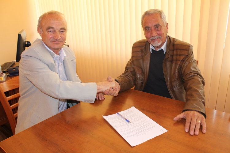 Укрепват коритото на Боровица,пазят магистралния водопровод