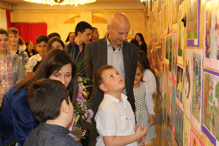 Евродепутат и кметът наградиха призьорите в „Творчество без граници“