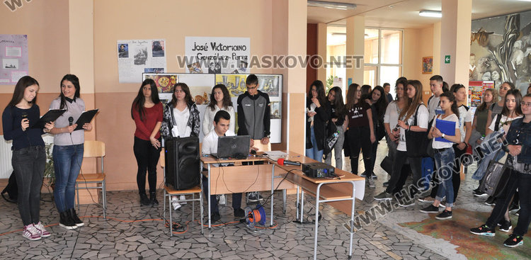 Онлайн училищен вестник следи пулса на Езиковата гимназия