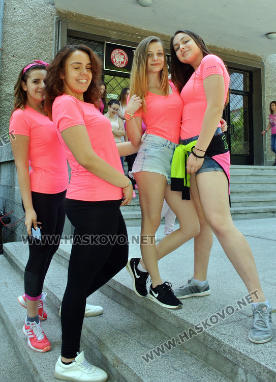 Студенти от Медицинския отбелязаха деня на акушерството с купон