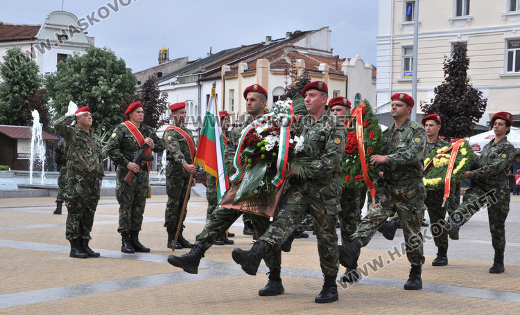Тържествен ритуал и концерт за Гергьовден в Хасково