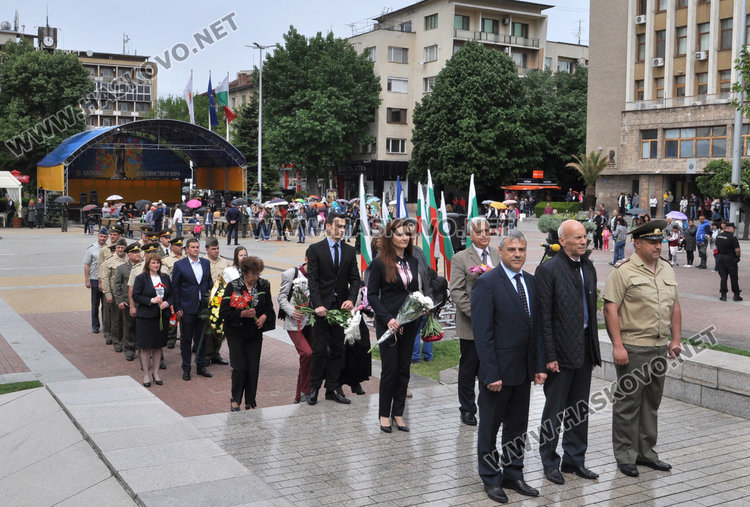 Тържествен ритуал и концерт за Гергьовден в Хасково