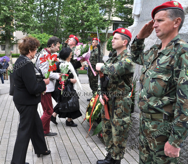 Тържествен ритуал и концерт за Гергьовден в Хасково