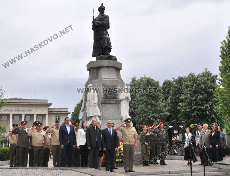 Тържествен ритуал и концерт за Гергьовден в Хасково