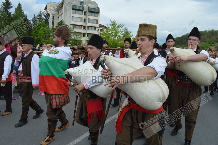 Златоград нагости със 150 чевермета /ГАЛЕРИЯ/