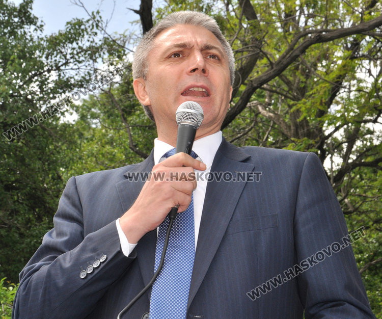 Хиляди мюсюлмани почетоха 33 г. от съпротивата срещу смяна на имената