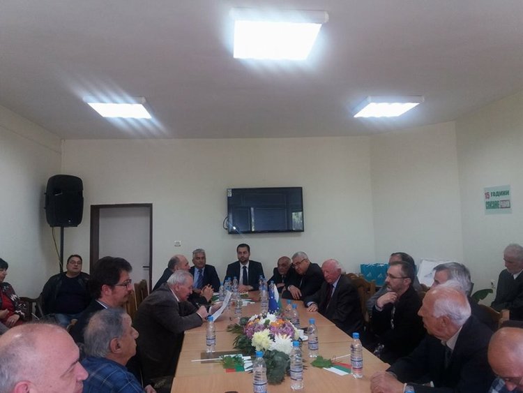 Списание "Родопи" обеляза 15 години, 131 абсолвенти получиха тържествено дипломите си 