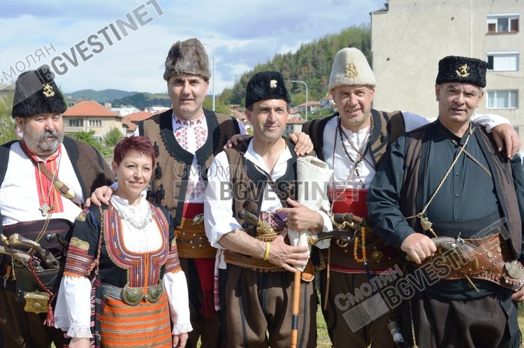 Златоград нагости със 150 чевермета /ГАЛЕРИЯ/