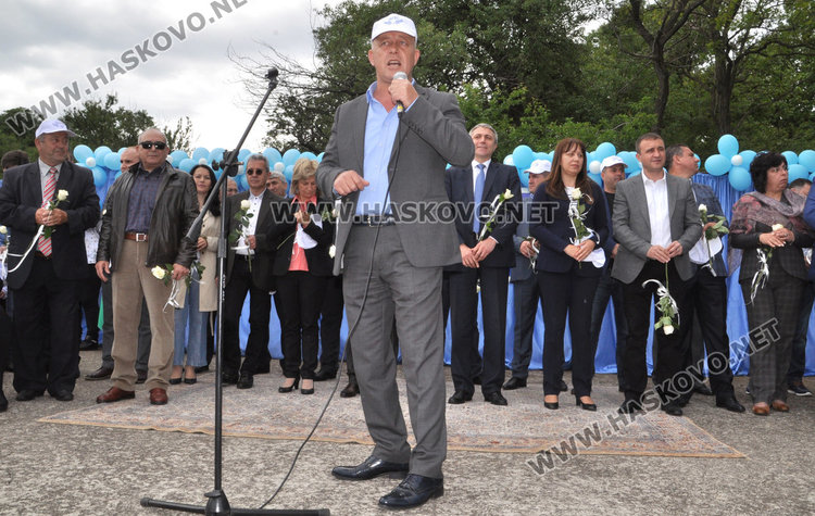 Хиляди мюсюлмани почетоха 33 г. от съпротивата срещу смяна на имената