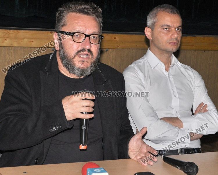 Карбовски на среща с младежи в Хасково, ядосан на политиците