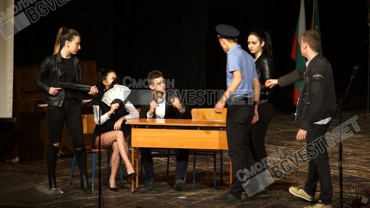 Фестивал на езиците даде начало на Вазовите дни за Езиковата гимназия в Смолян