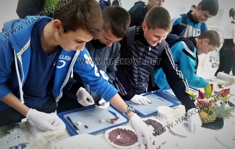 Гимназията по туризъм глези 9 училища в Дните на отворени врати 