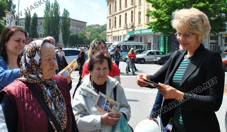 Инициативата „Образование на открито“ усмихна Хасково