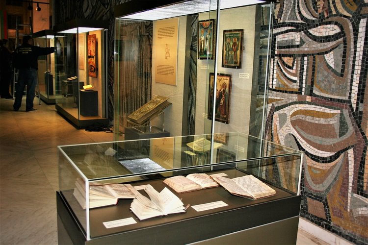 Многоликата кирилица през вековете