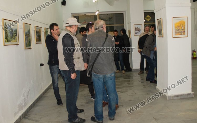 Пейзажи и портрети подреди в изложба димитровградчанинът Йордан Йорданов