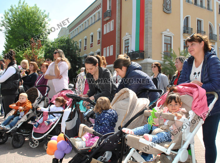 Инициативата „Образование на открито“ усмихна Хасково