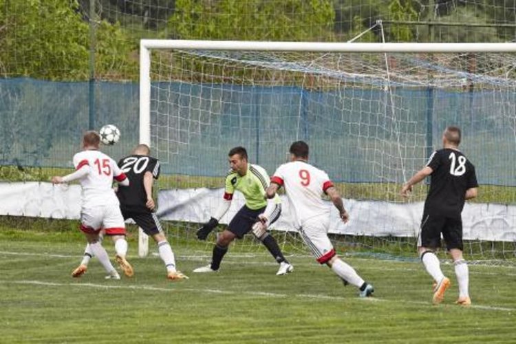 Нулево равенство записа "Борислав" катогост на "Любимец"