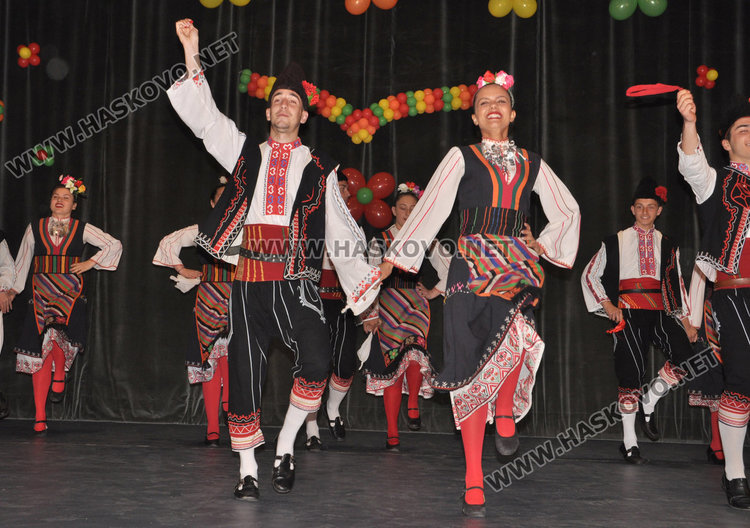 Ученици от гимназията по механо и електротехника изобретиха тестер за приятелство