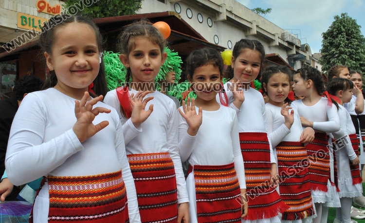 Инициативата „Образование на открито“ усмихна Хасково