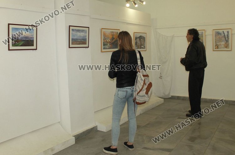 Пейзажи и портрети подреди в изложба димитровградчанинът Йордан Йорданов