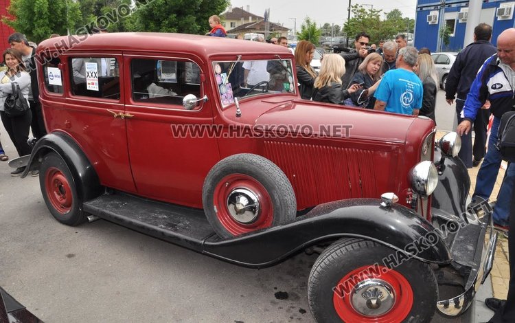 От Димитровград са най-младият и най-възрастен участник в международно ретро рали