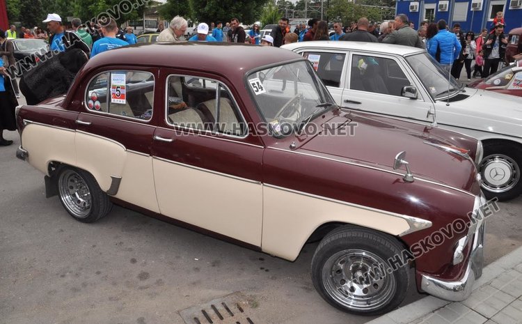 От Димитровград са най-младият и най-възрастен участник в международно ретро рали