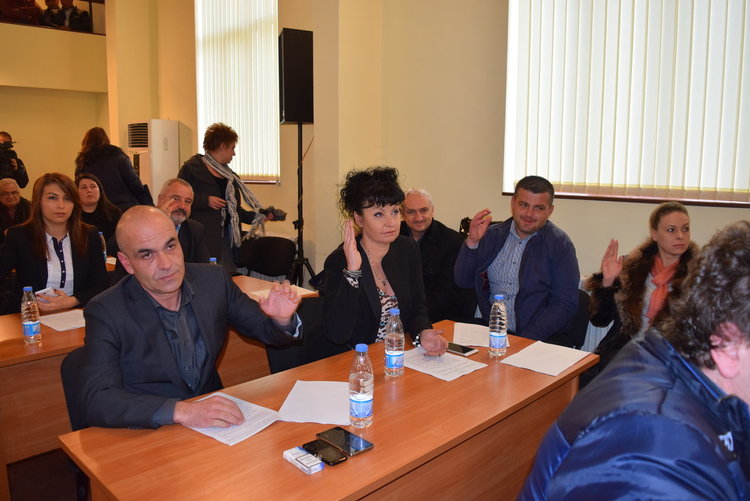 ГЕРБ с приемни на съветници утре в Кърджали