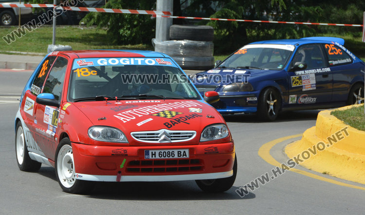 28 пилоти на старта на писта „Хасково“