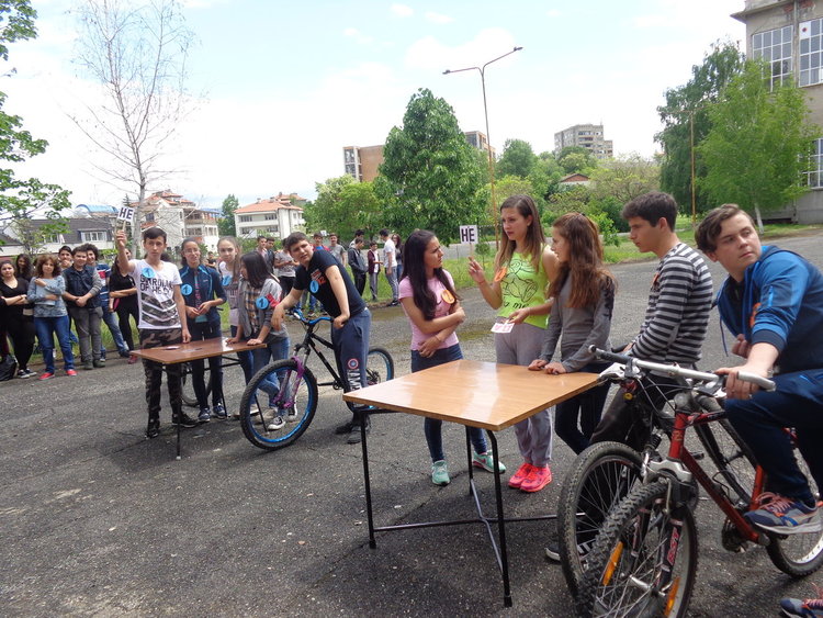 Златаровци отговорни на пътя