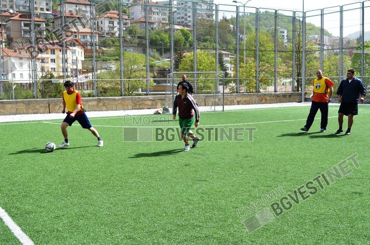 С цели 13 гола "Родопски отряд" разби "Роженските мечки"