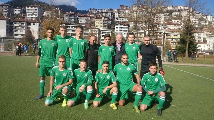 „Родопа”- Смолян и „Палас”- Рудозем влизат в битка за място във „В” футболна група