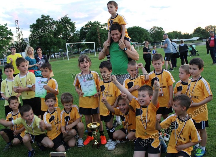 Отборът на"Слънце" победи при 4-ите групи