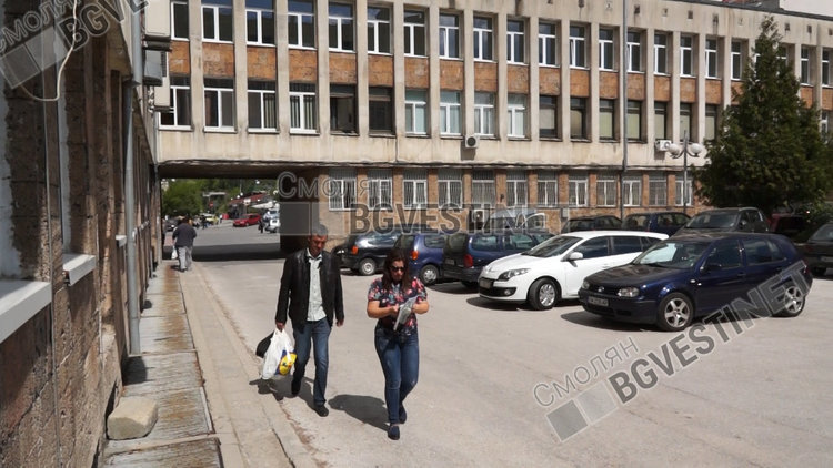 Узунов донесе специална храна за момчето, настанено все още в интензивното