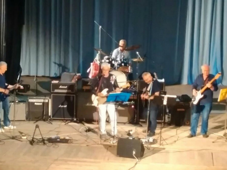 Рок и джаз на сцената в читалище "Родолюбие"