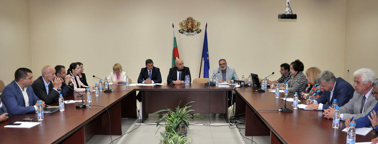 Забраняват питейната вода в още пет села в Димитровградско заради повишена алфа активност