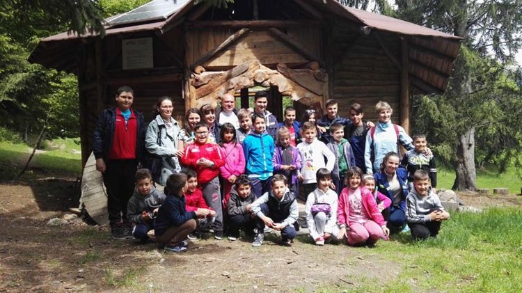 Деца се забавляваха в парк "Амзово"