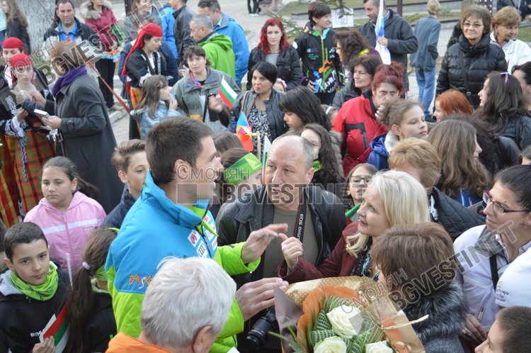 Благотворителен бал със спортистите на Чепеларе организира общината