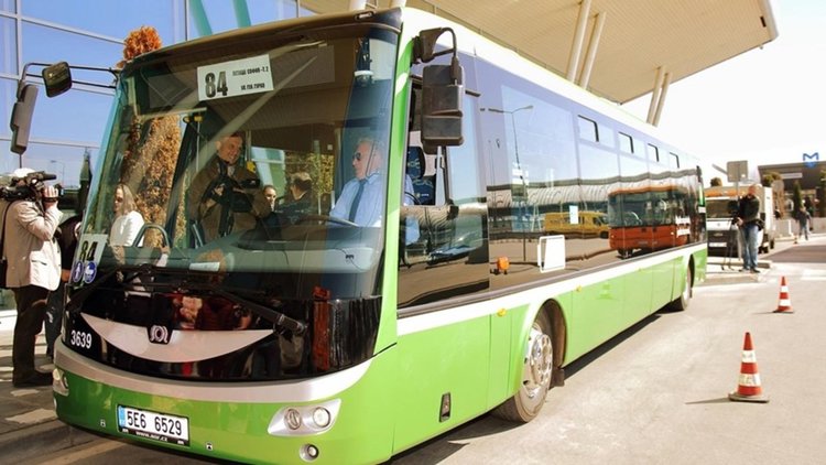 Трамвай до метрото и 6 линии с електробуси в София