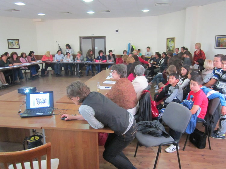 Йовковци завързаха  трайно приятелство с Регионалната  библиотека