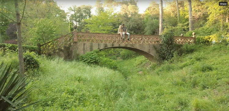 Пике засне сияйната си Шакира в новия ѝ хит Me Enamoré (видео)