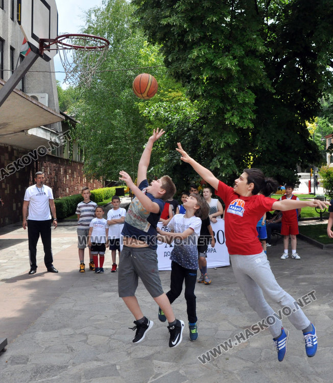 Топки за игра на открито за стрийтбол шампиони