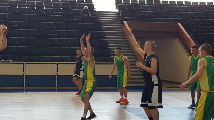 Баскетболистите на ПМГ с бронз от финала на ученическите игри