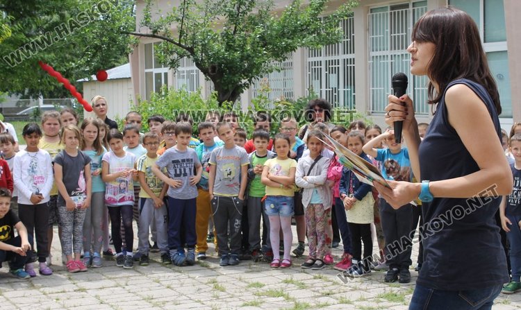 Отличиха най-активните читатели на детски книжен празник в СУ "Любен Каравелов"