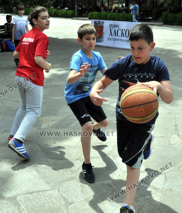 Топки за игра на открито за стрийтбол шампиони