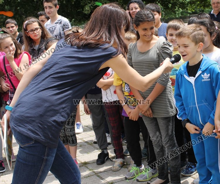 Отличиха най-активните читатели на детски книжен празник в СУ "Любен Каравелов"